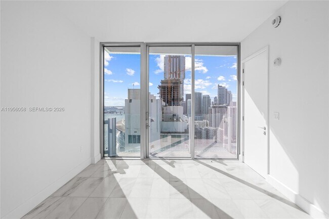 Building Photo - 700 NE 26th Terrace