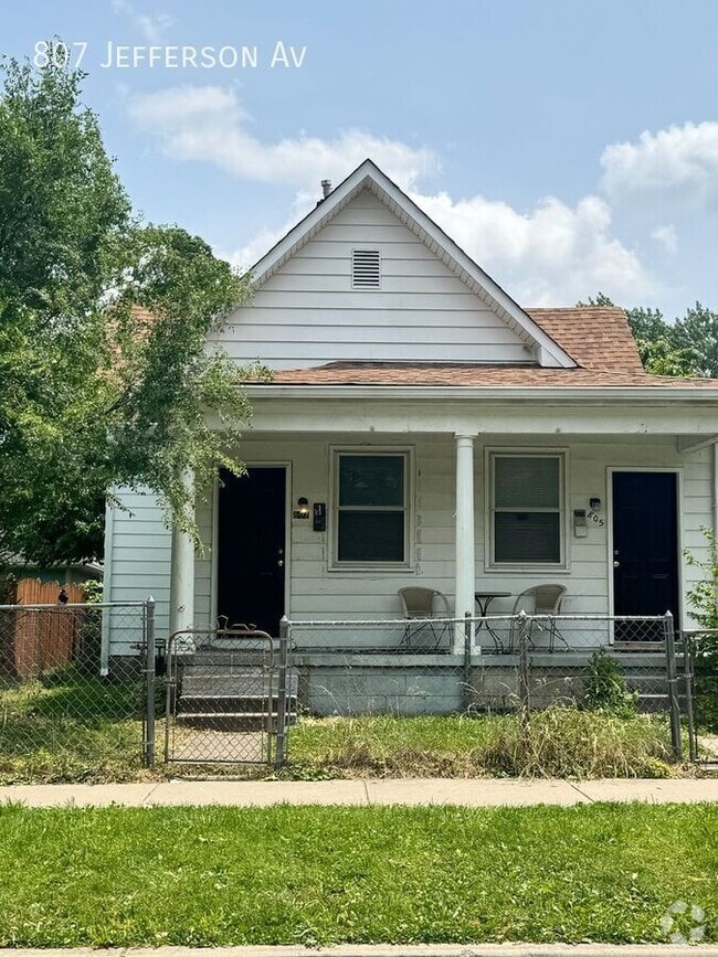 Building Photo - 807 Jefferson Ave