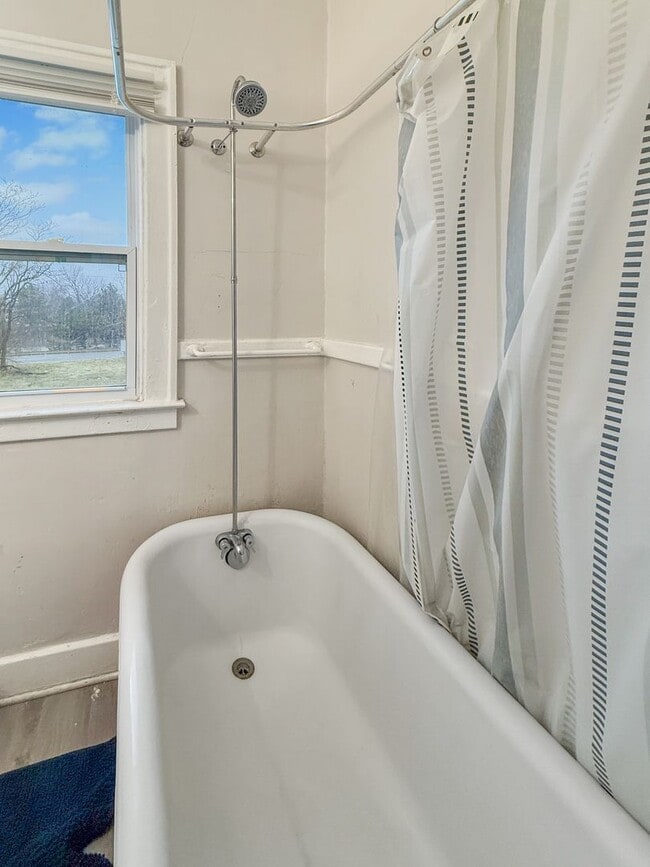 Building Photo - Calvert Duplex (The Shirley)