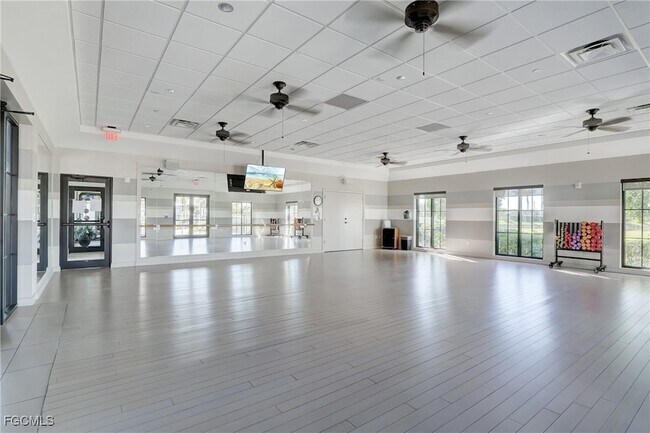 Building Photo - 12039 Hawthorn Lake Dr
