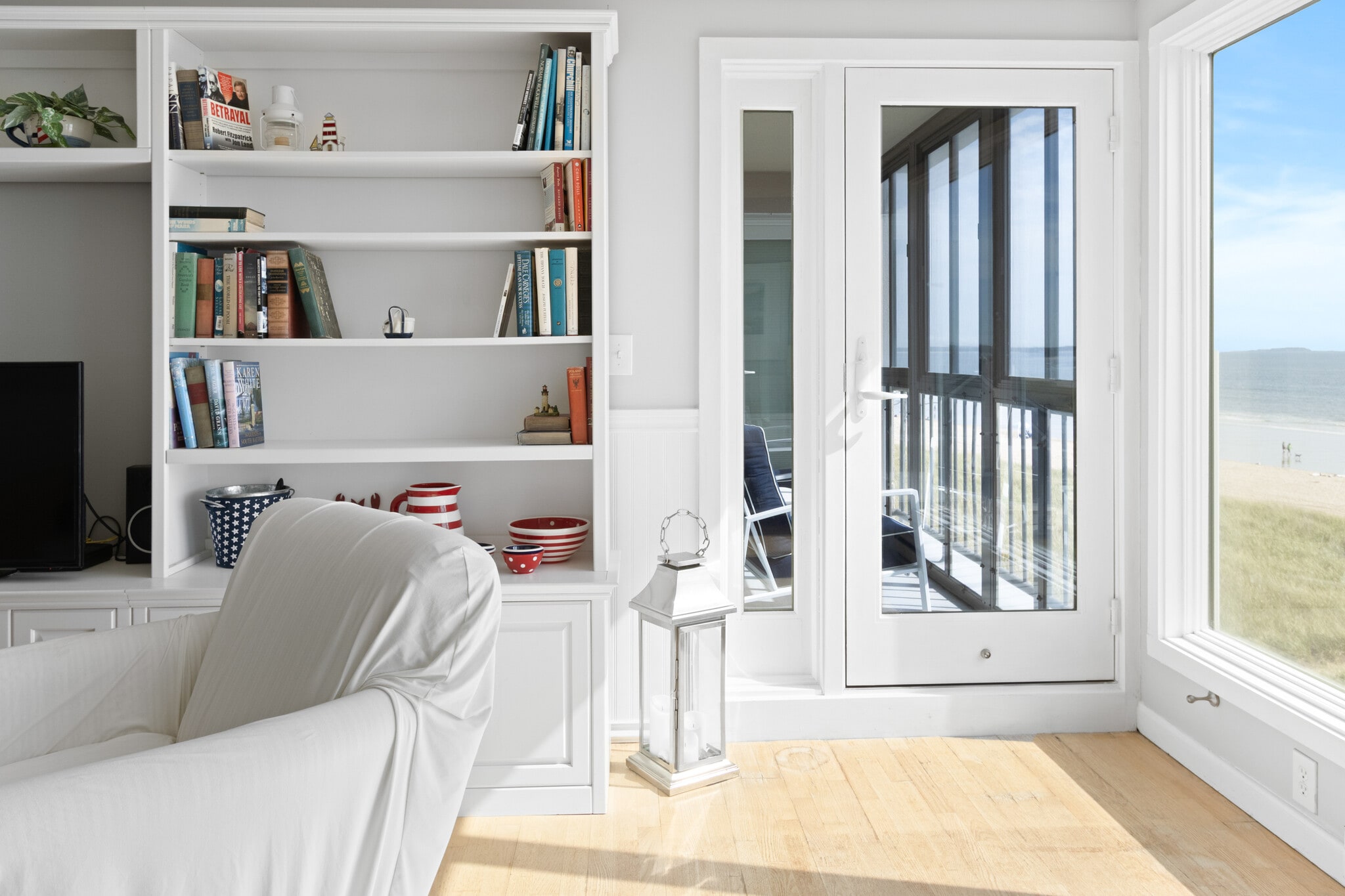 Building Photo - 1 Seacliff Ave