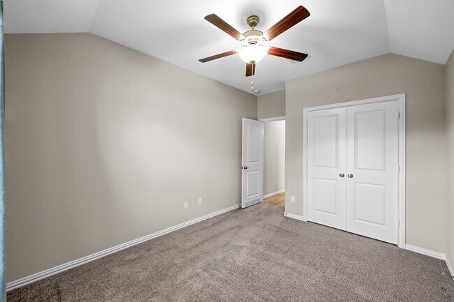 Building Photo - 2372 Old Stone Dr