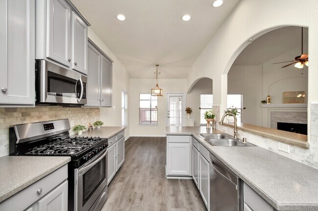 Building Photo - 2626 Orchard Creek Ln