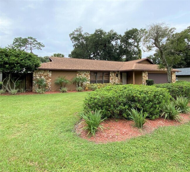 Building Photo - 214 Stevenage Dr