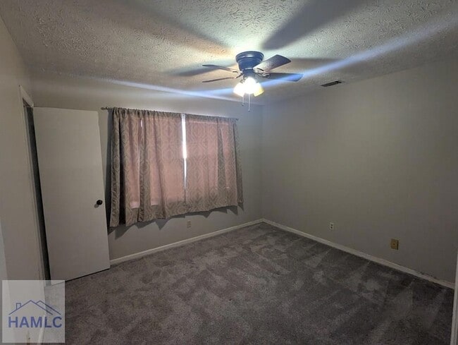 Building Photo - 79 Ivey St