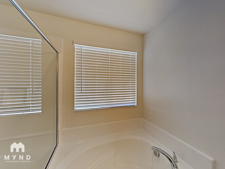 Building Photo - 8176 Kramer Rnch Ln