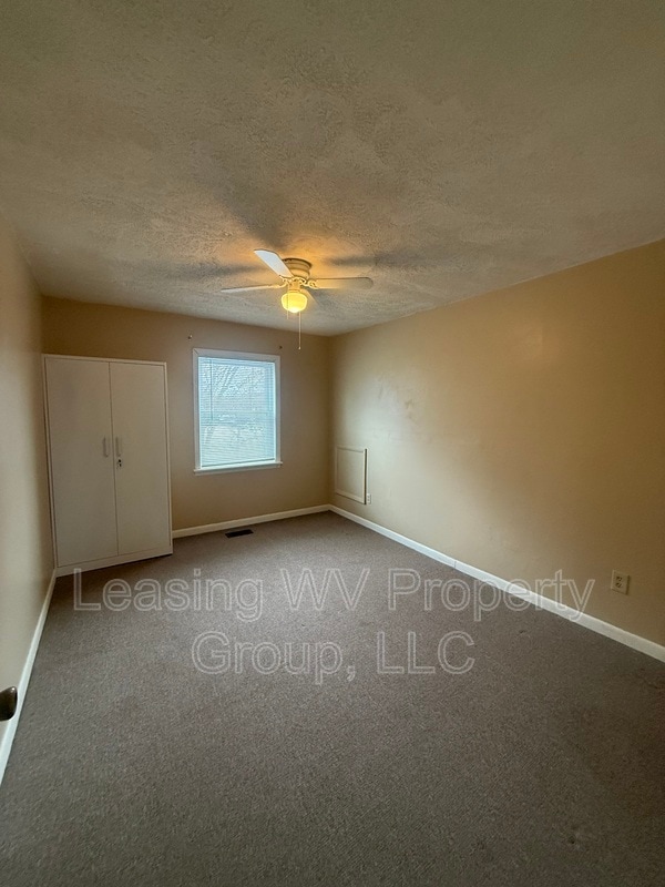 Building Photo - 2806 Putnam Ave