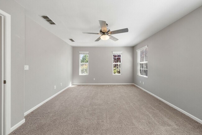 Building Photo - NICE TWO STORY TOWNHOME IN NATOMAS!