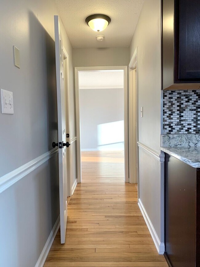 Building Photo - 1233 Cobblestone Ln