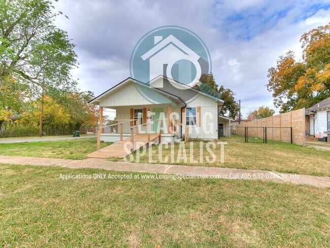 Building Photo - Norman 3 Bed 2 Bath New Custom Build Available for Immediate Move!!