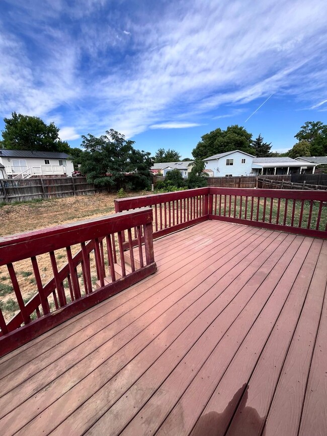 Building Photo - Welcome home to your updated 4-bedroom, 2 ...