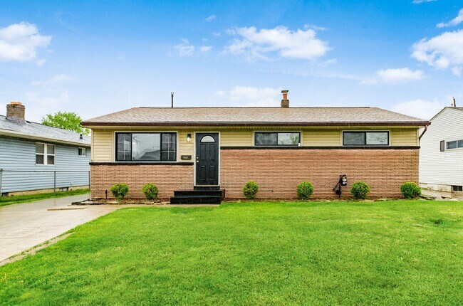 Primary Photo - 4155 Dixie Ct