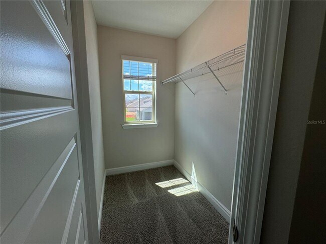 Building Photo - 16119 Skysail St