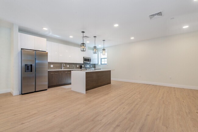 Building Photo - 3510 Bergenline Ave