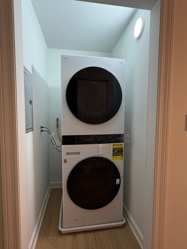 Building Photo - 2109 S Ashland Ave