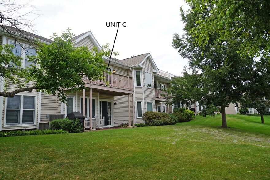 Back View - 131 Red Fox Ln