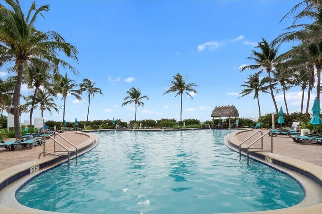 Building Photo - 3901 S Ocean Dr