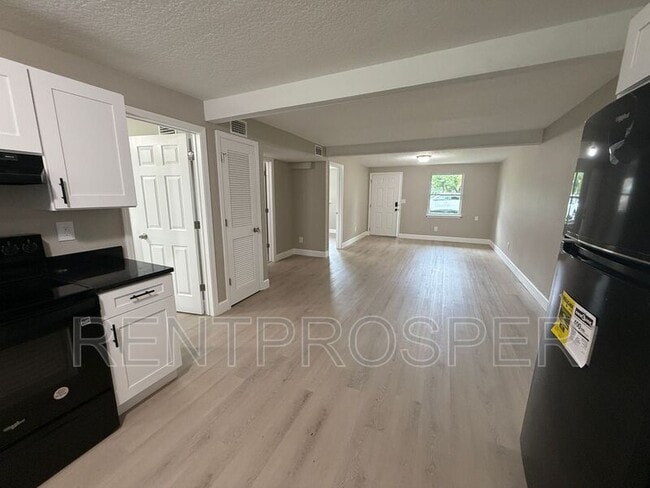 Primary Photo - 4120 W Washington St