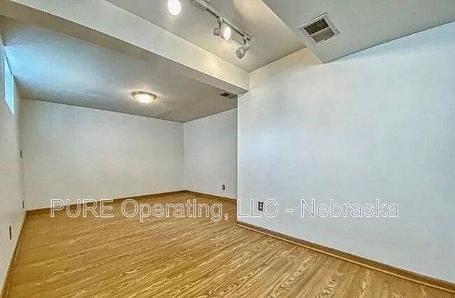 Building Photo - 14148 Orchard Ave