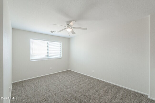 Building Photo - 40402 W Hayden Dr