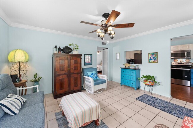 Building Photo - 209 Emerald Ln