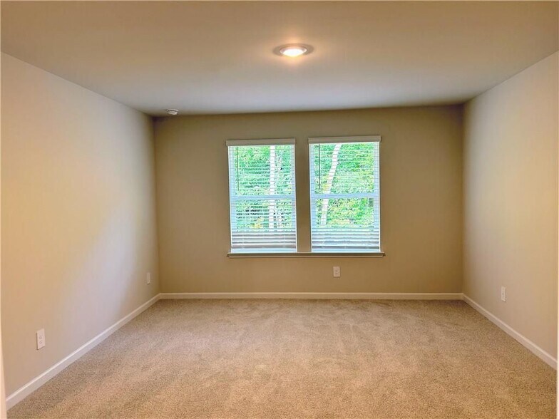 Building Photo - 7811 Richmond Trl