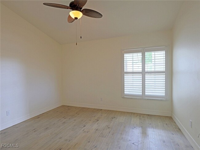 Building Photo - 12522 Kelly Sands Way