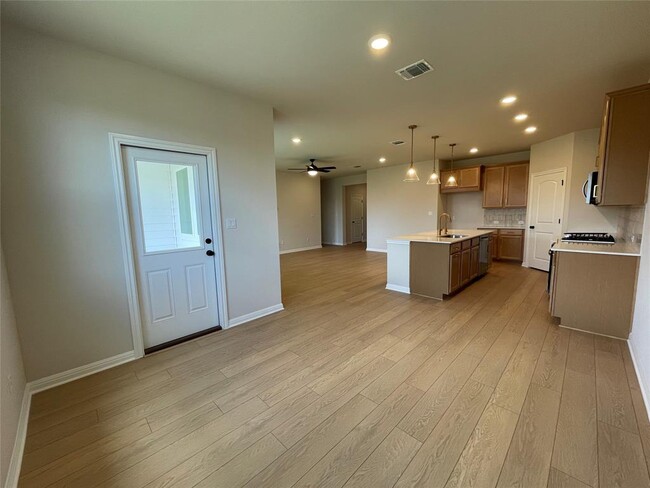 Building Photo - 270 Grand Teton Dr