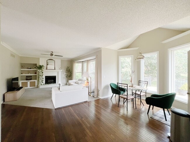 Building Photo - SEE IT NOW: Stunning 4-Bedroom Home on a Q...