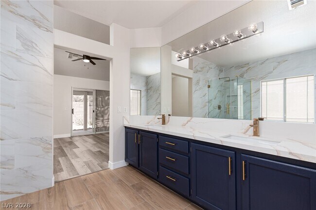 Building Photo - 327 Perry Ellis Dr