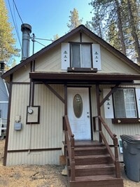 Building Photo - Large 2 Bedroom with a loft!