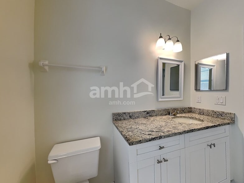 Building Photo - 9303 Heritage Oak Ct