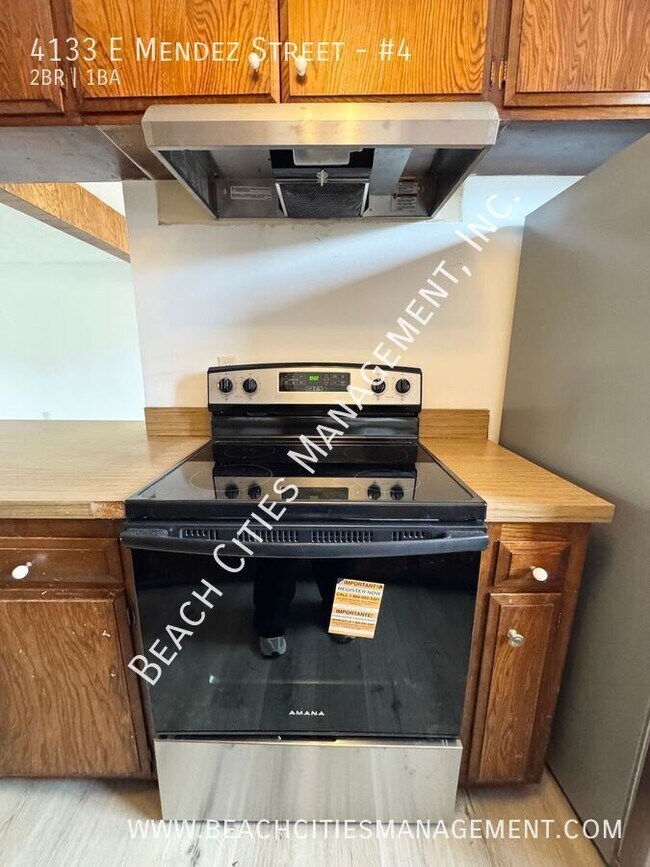 Building Photo - 4133 E Mendez St