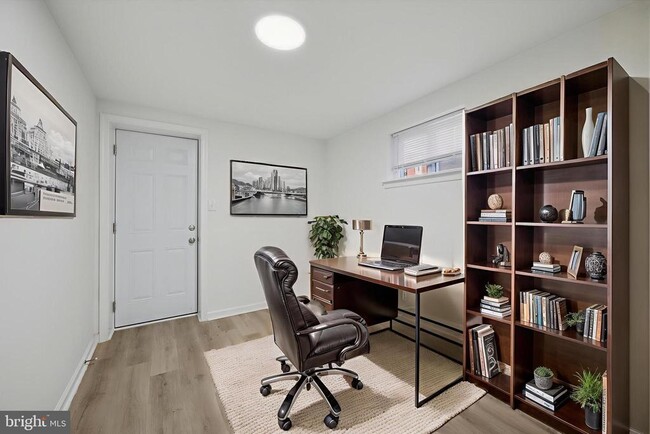 Building Photo - 183 W Logan St