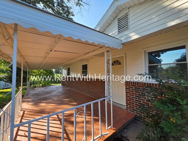 Building Photo - 5990 Peco Ln