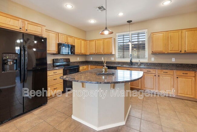 Building Photo - 2314 W Jake Haven