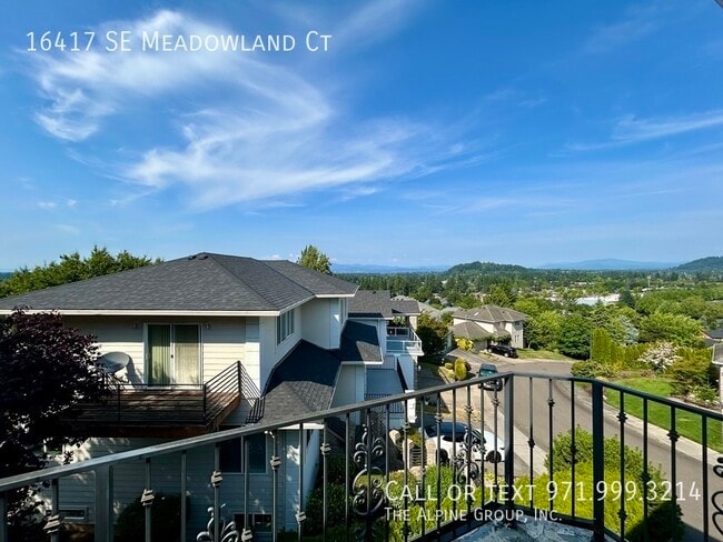 Building Photo - 16417 SE Meadowland Ct