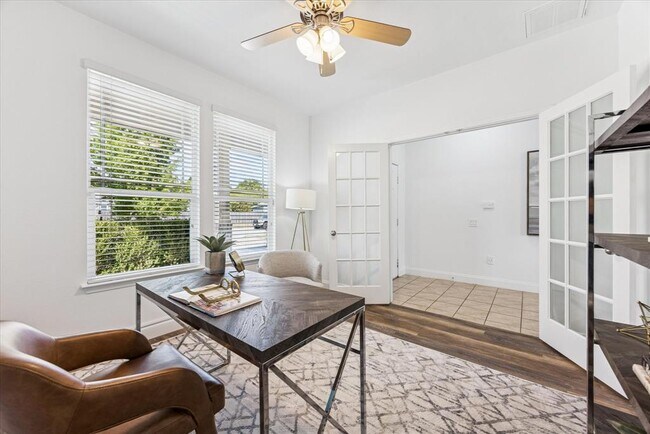 Building Photo - 1412 Elbe St