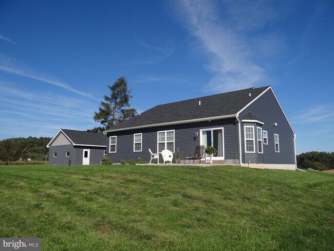 Building Photo - 156 Swamp Rd