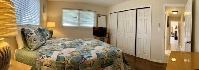 Building Photo - 5911 NE 15th Ave