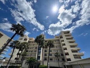 Building Photo - 2725 N Hwy A1A