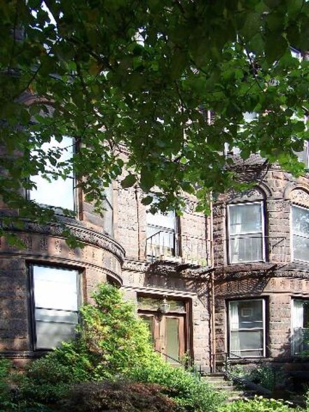 Building Photo - 385 Commonwealth Ave