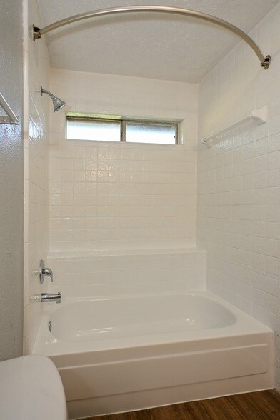 Building Photo - 6543 Liberty Valley Dr