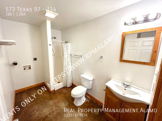 Building Photo - AVAILABLE NOW! 1 Bedroom / 1 Bath Lodge w/...