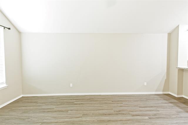 Building Photo - 1129 Acacia Dr