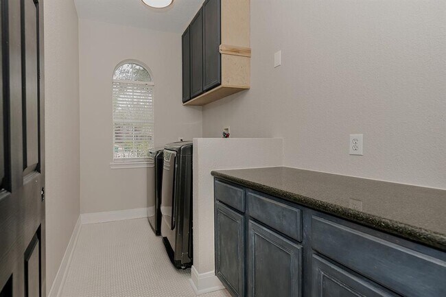 Building Photo - 43 Danville Crossing Ct