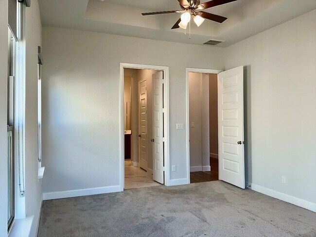 Building Photo - 1636 Laverne Mitchell st