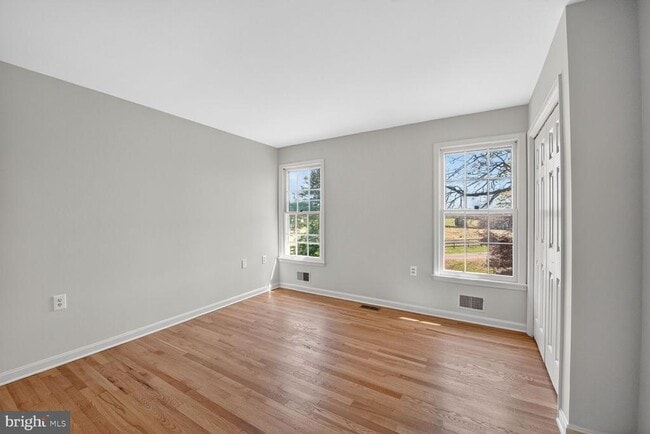 Building Photo - 21733 Oatlands Rd
