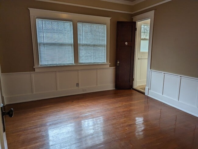 Building Photo - JL1-TFS