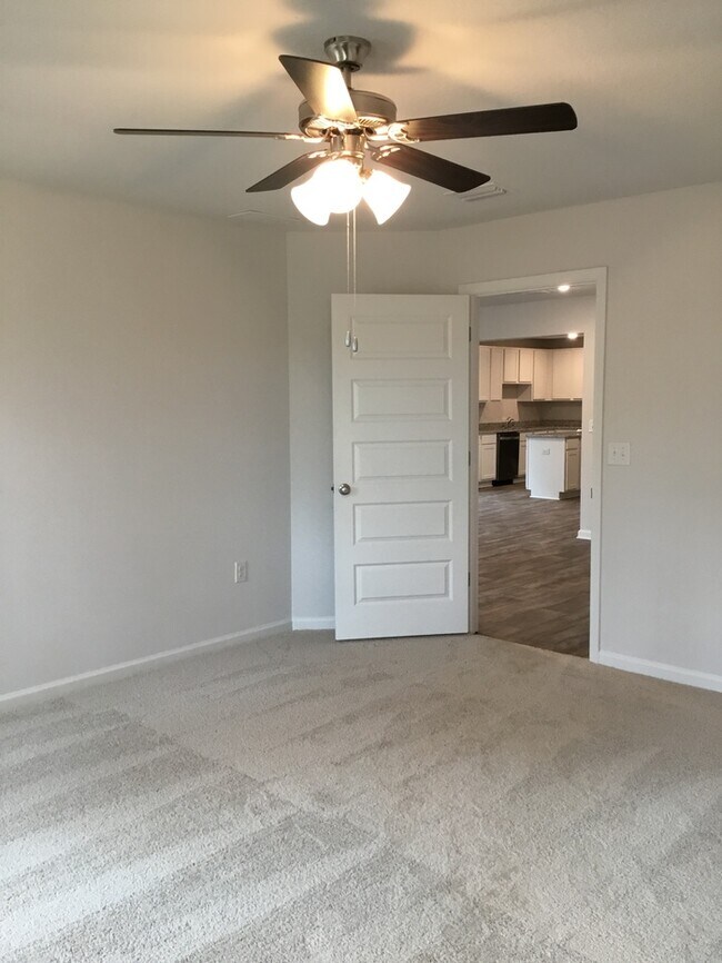 Building Photo - Beautiful 3/2 Family home in Beulah- Close to Navy Federal Credit Union Main Campus!